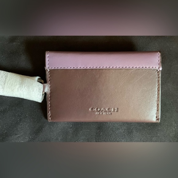 Coach Turnlock Card Case - Picture 2 of 8